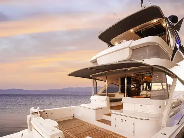 Riviera 64 Sports Motor Yacht