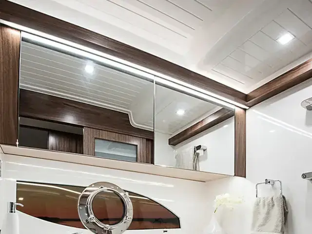 Riviera 72 Sports Motor Yacht