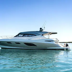 2025 Riviera 6000 Sport Yacht Platinum Edition