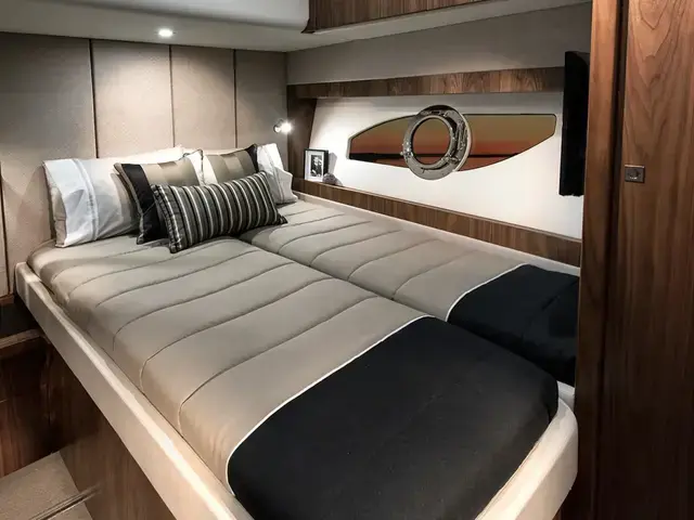 Riviera 72 Sports Motor Yacht