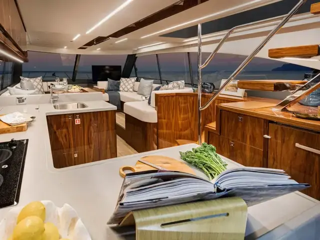 Riviera 50 Sports Motor Yacht