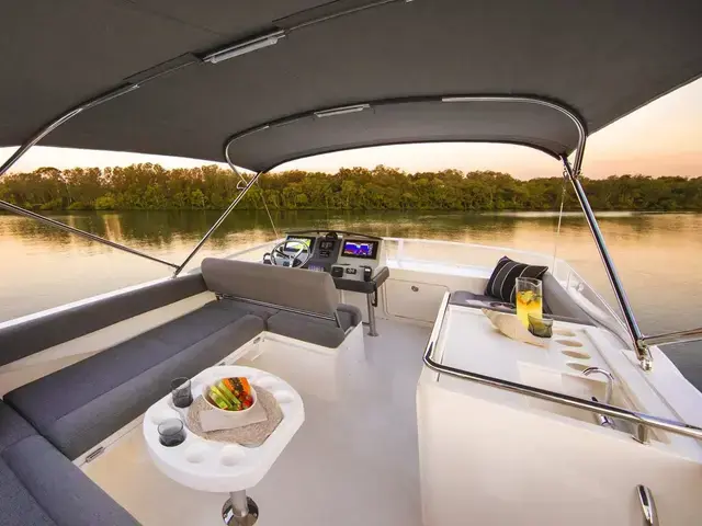 Riviera 39 Open Flybridge