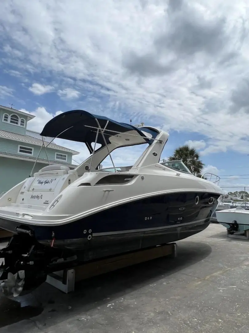 2011 Sea Ray 310 sundancer