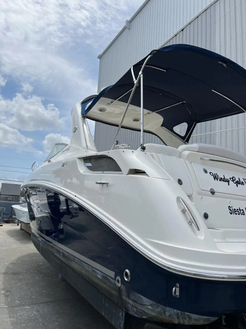 2011 Sea Ray 310 sundancer