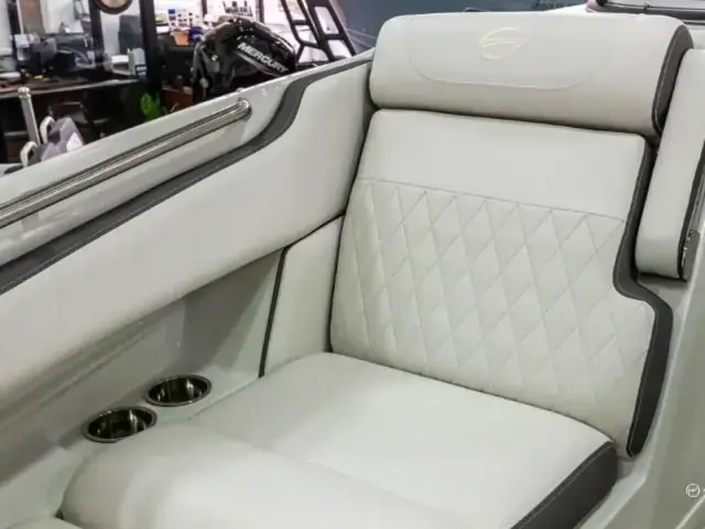 Crownline 260 Xss