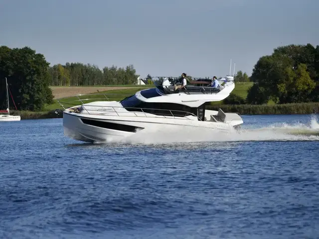 Skamander MONACO FLYBRIDGE