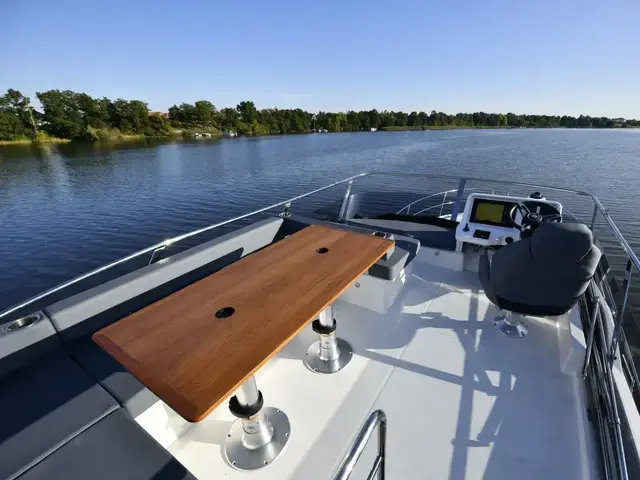 Skamander MONACO FLYBRIDGE