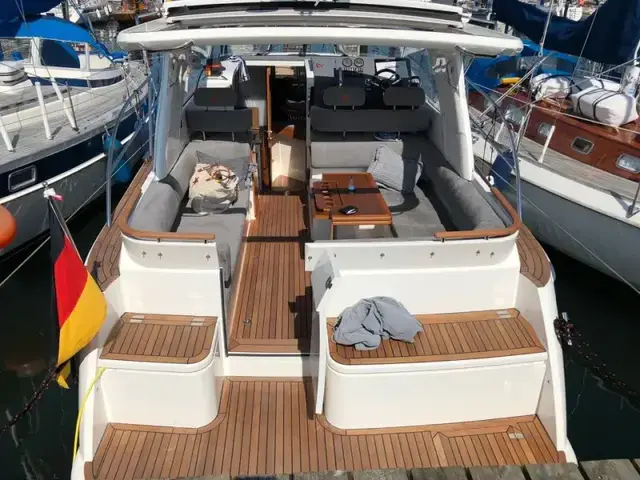 Marex 310 Sun Cruiser