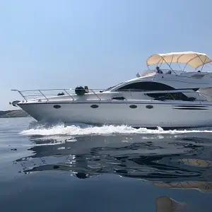 2002 Fairline Phantom 50