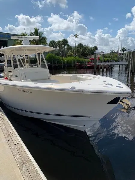 2015 Cobra 344 center console