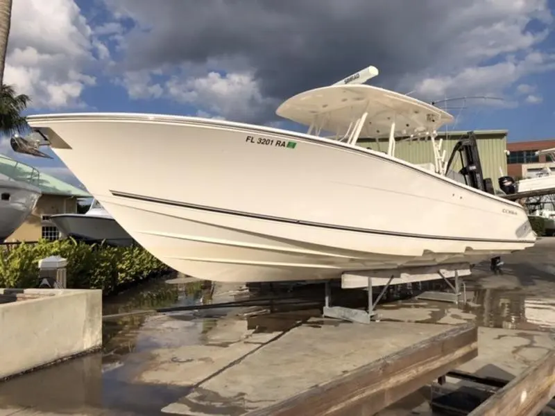 2015 Cobra 344 center console