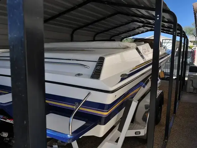 Hallett 240 Open Bow