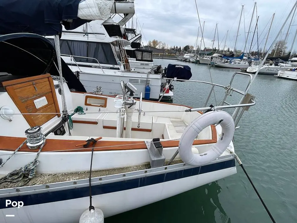 1977 Endeavour 32 sloop