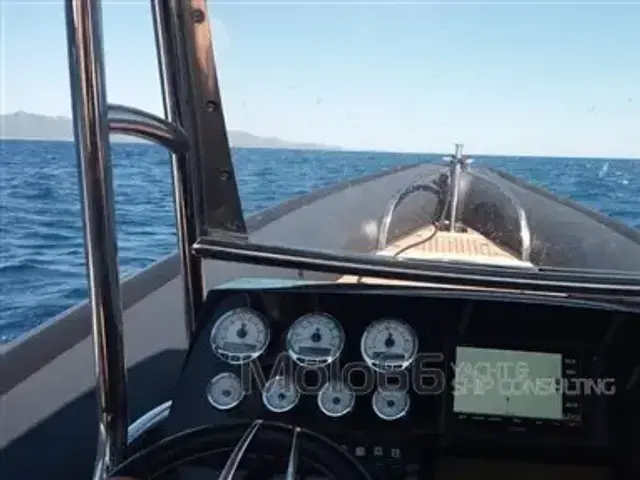 Sea Water 300 Phantom