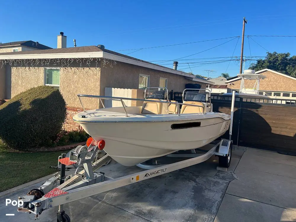 2019 Scout 175 sport dorado