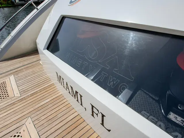 Lazzara Yachts Lsx 92