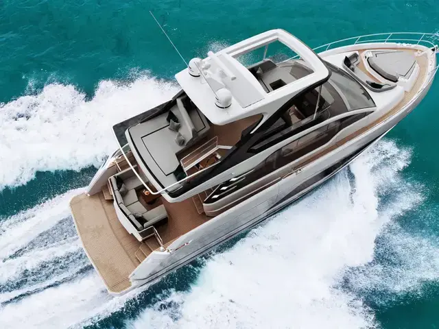 Fairline Squadron 58