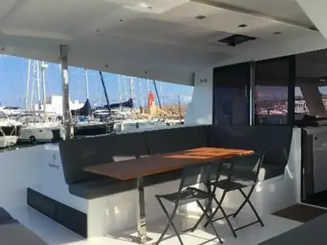 Fountaine Pajot Isla 40