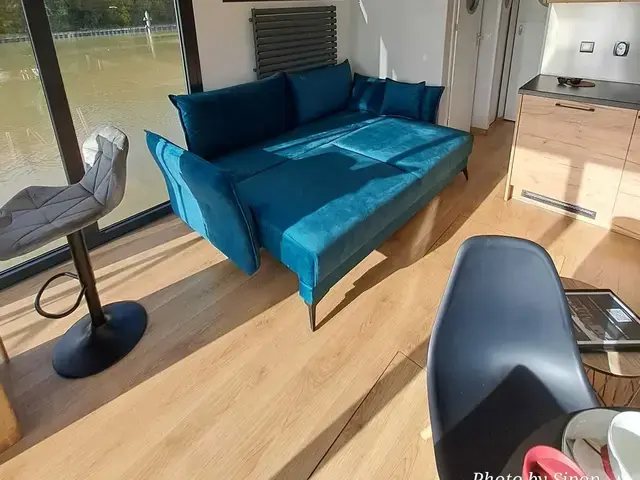 Campi 360 Houseboat