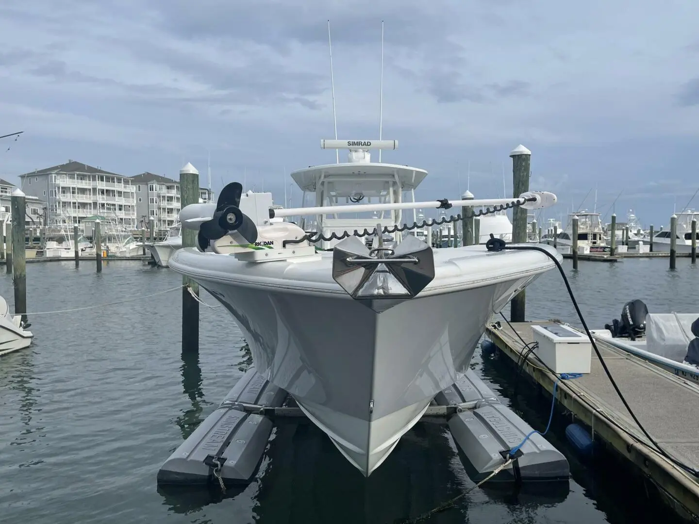 2009 Yellowfin center console