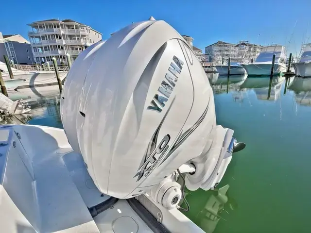 Yellowfin Center Console