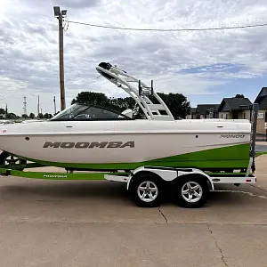 2015 Moomba Mondo 21