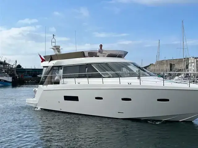 Sealine F42