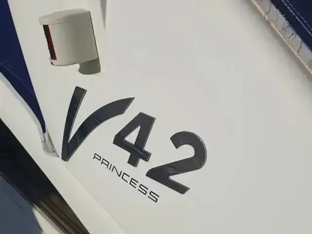 Princess V42