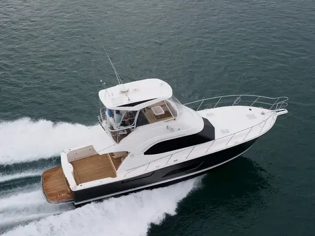 Riviera 43 Open Flybridge