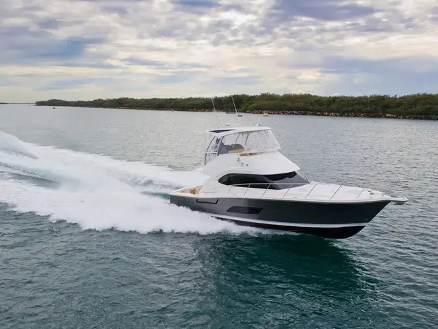 Riviera 43 Open Flybridge