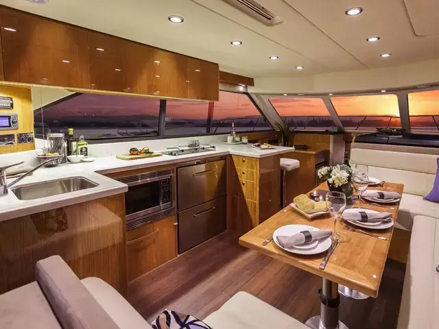 Riviera 43 Open Flybridge