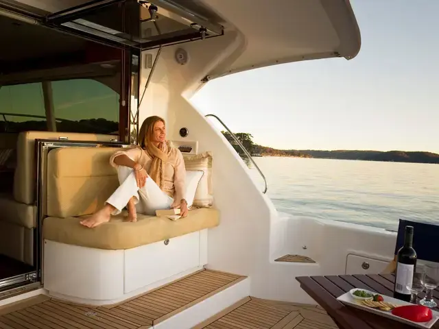 Riviera 43 Open Flybridge