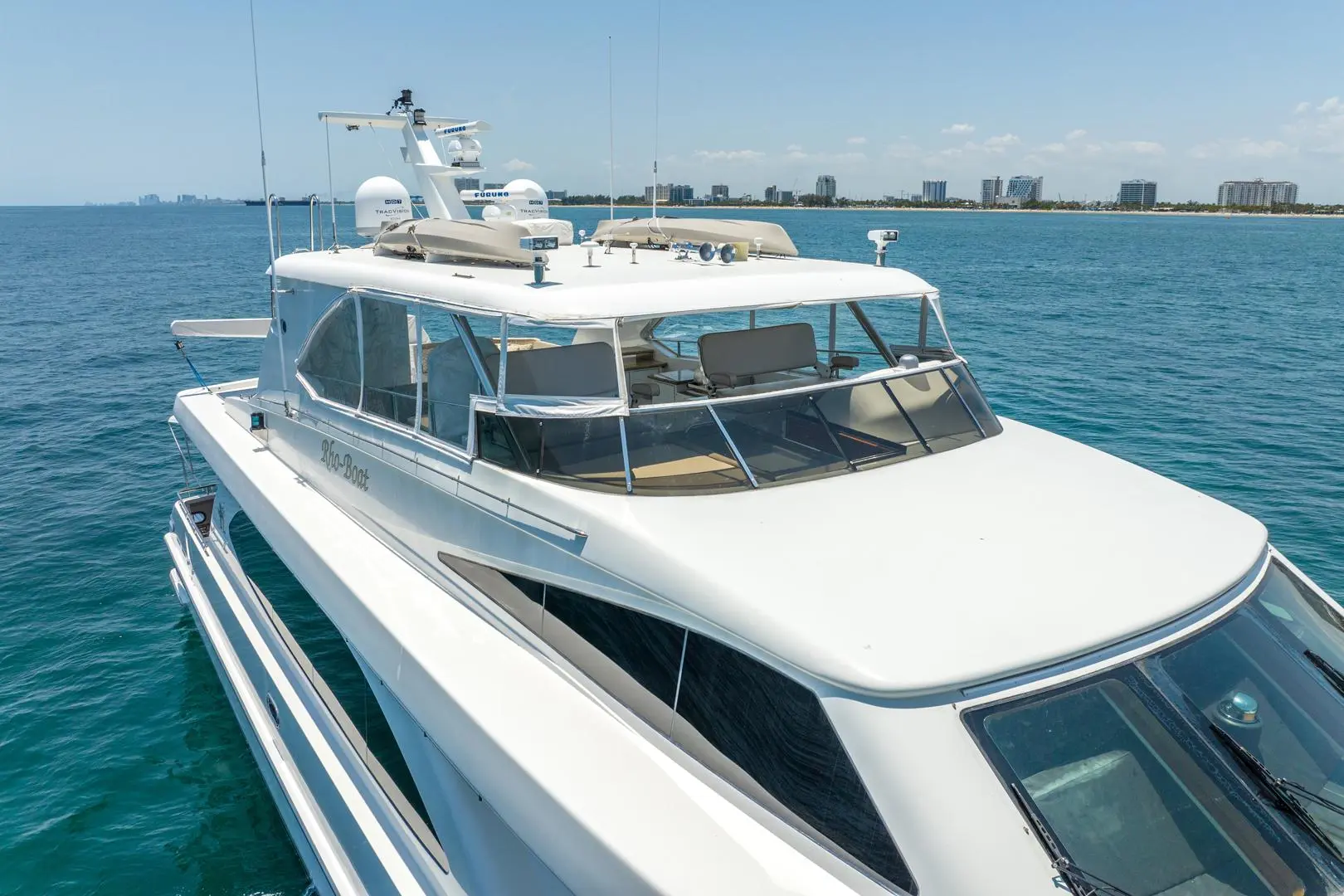 2007 Hargrave motor yacht