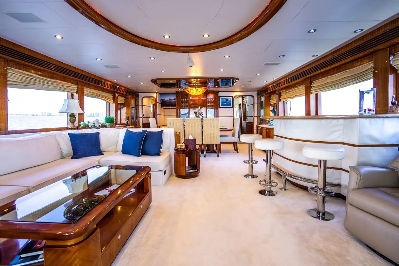 2007 Hargrave motor yacht