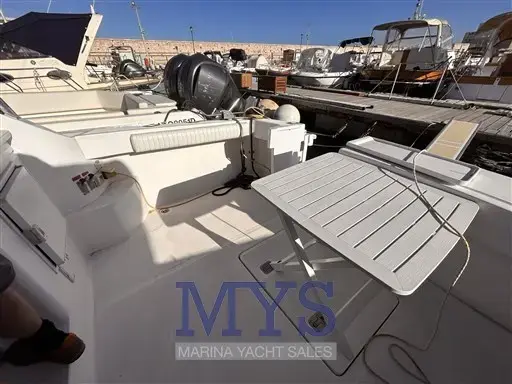 2009 Luhrs 28 open