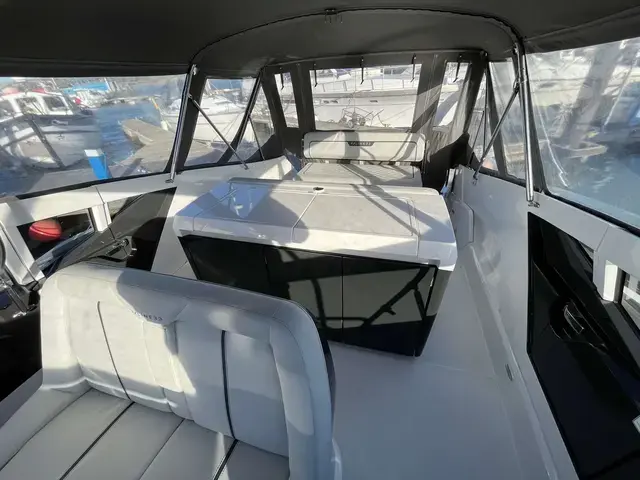 Fairline F Line 33