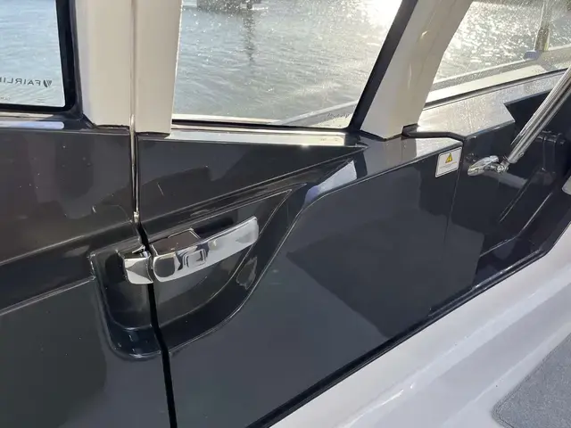 Fairline F Line 33