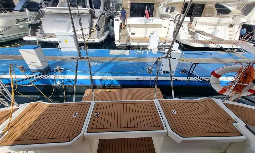 2015 Bavaria cruiser 56