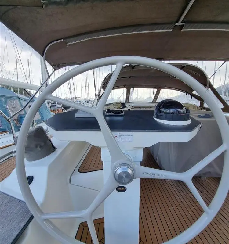 2015 Bavaria cruiser 56