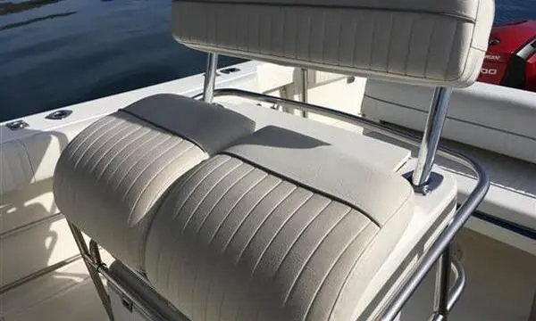 1998 Boston Whaler 260 outrage