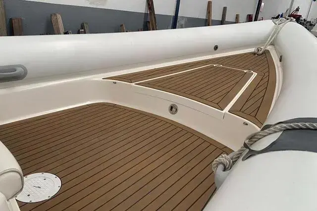 Scorpion 8.75m RIB