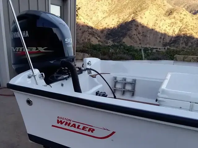 Boston Whaler 16 Sakonet