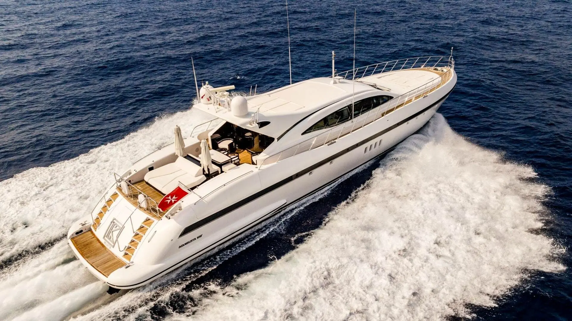 2013 Mangusta 108