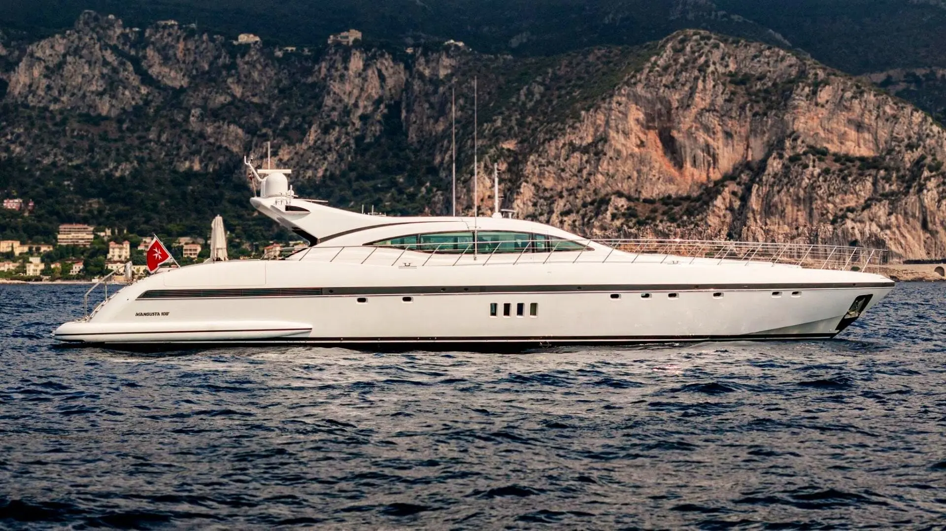 2013 Mangusta 108