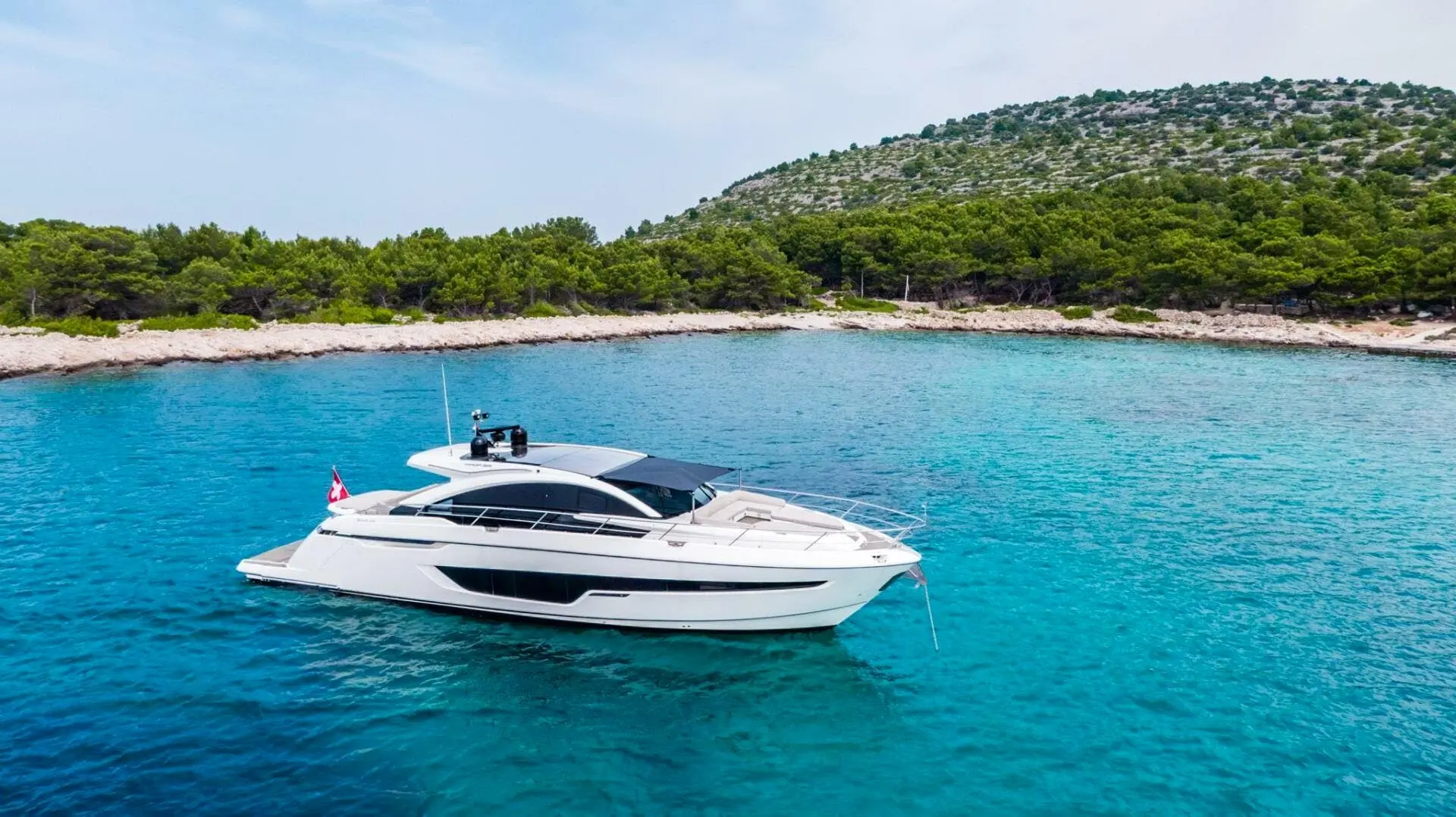 2019 Fairline 66