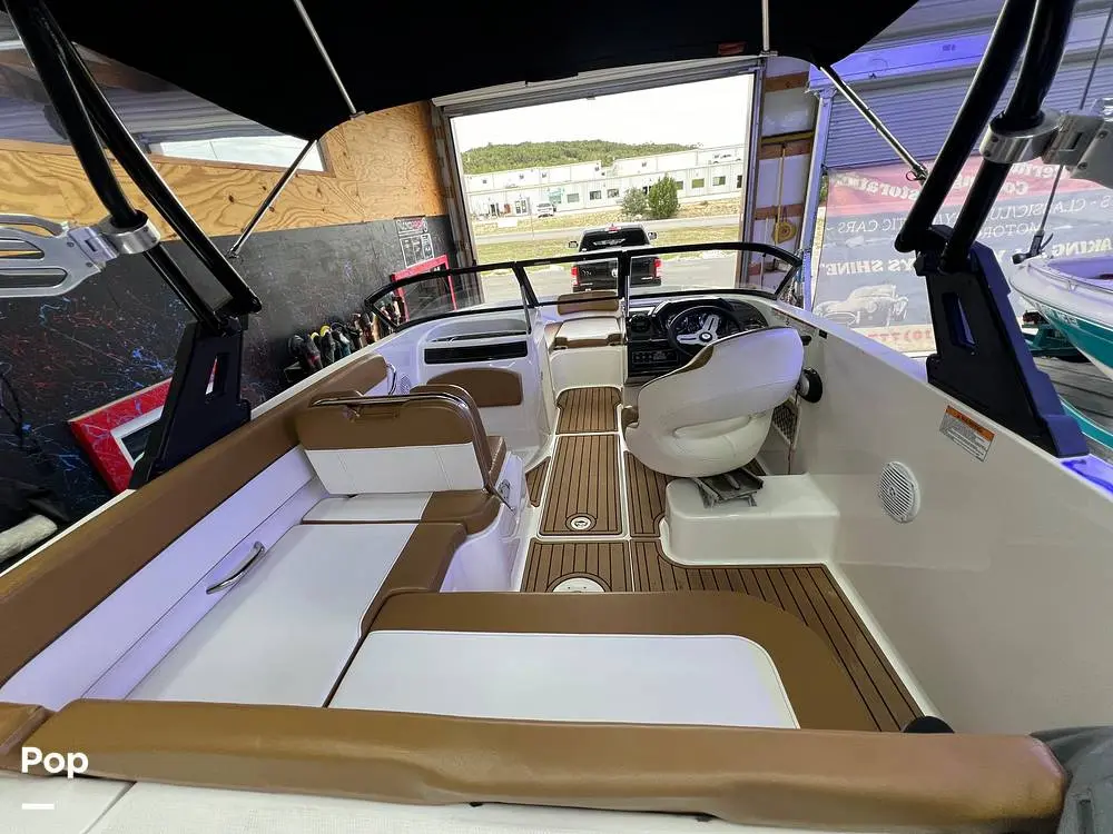 2021 Bayliner vr5