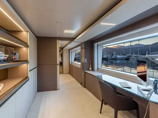 Custom Line Navetta 37 (Think Bigger)