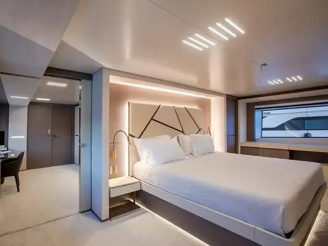 Custom Line Navetta 37 (Think Bigger)