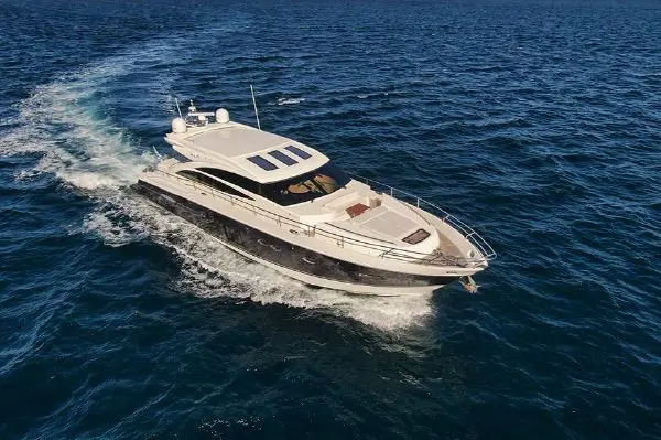 2013 Princess v72