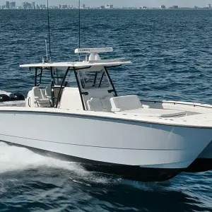 2018 Invincible Boats Catamaran